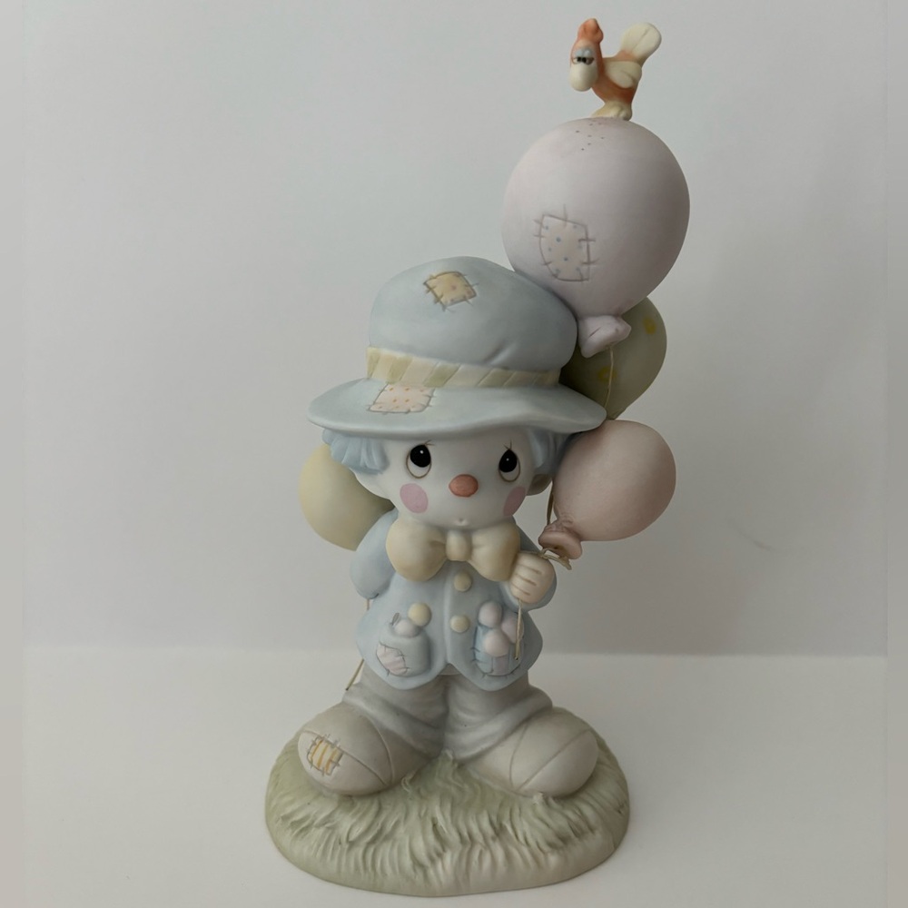 Precious Moments “I Get A Bang Out Of You” Figurine Display #12262